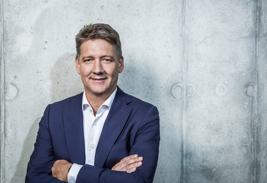 Audi accelerates preparations for successful entry into Formula 1 and significantly expands its commitment